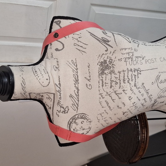 Fjallraven Kanken Backpack in Teal and Coral - Picture 3 of 11